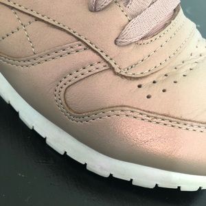 Rose Gold Reebok Classic - Size 8 1/2